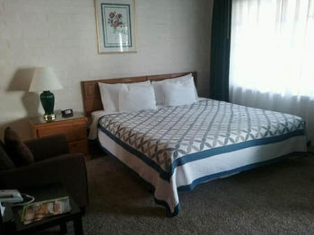 Bishop Village Motel ภายนอก รูปภาพ