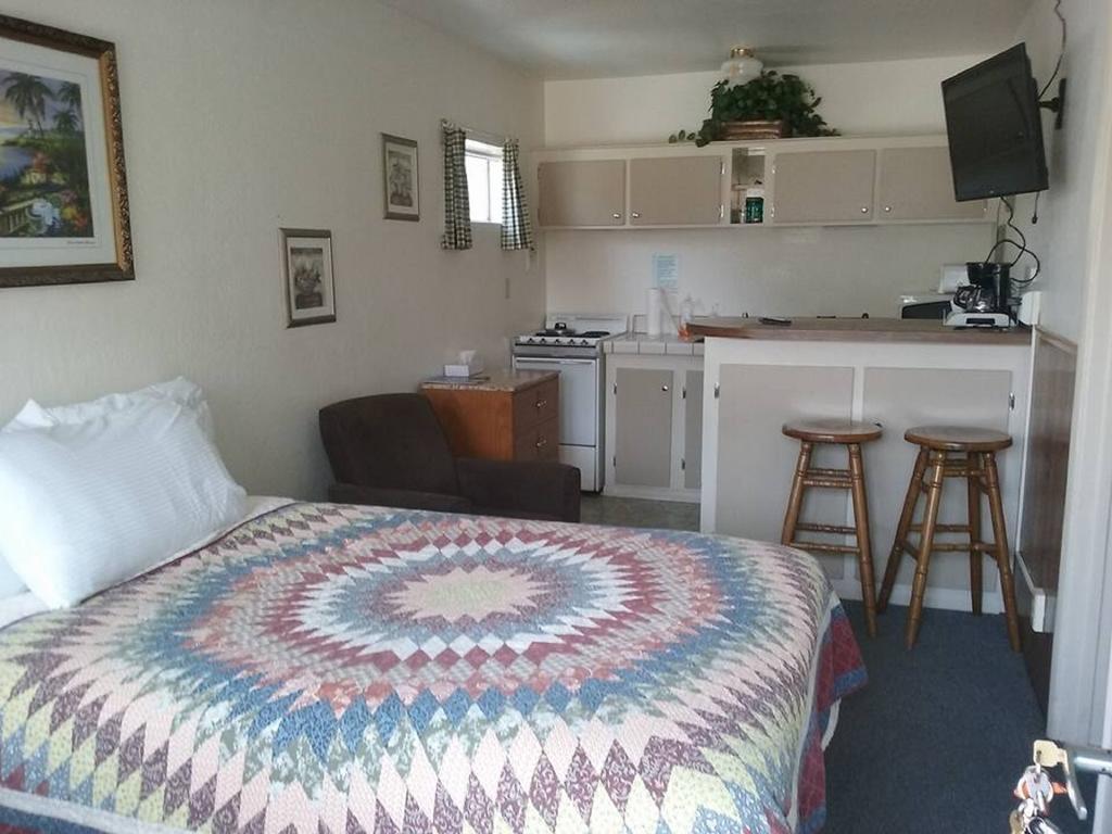 Bishop Village Motel ภายนอก รูปภาพ